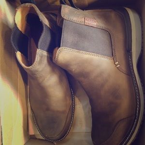 Keen Eastin Chelsea Boots